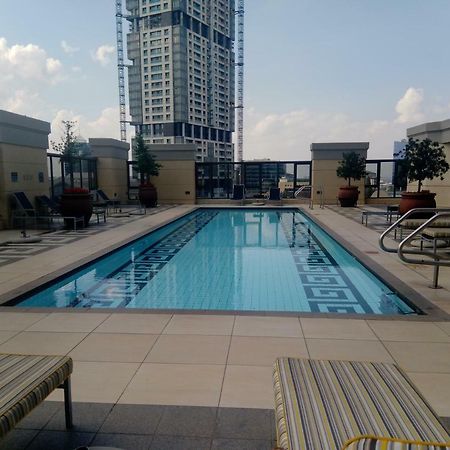 Апартаменты 801 Michelangelo Towers Йоханнесбург Экстерьер фото